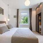 Green Park Luxury Rooms 2
